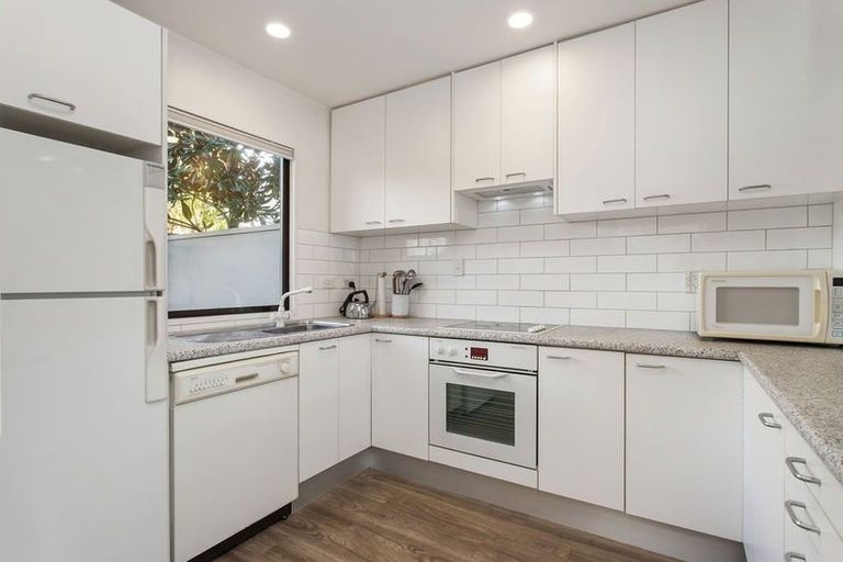 Photo of property in 2/45 Chester Street West, Christchurch Central, Christchurch, 8013