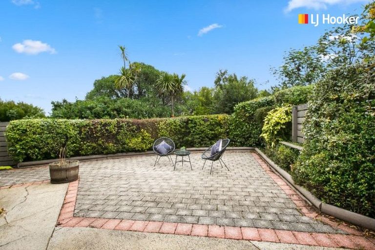 Photo of property in 10 Calvert Place, Shiel Hill, Dunedin, 9013