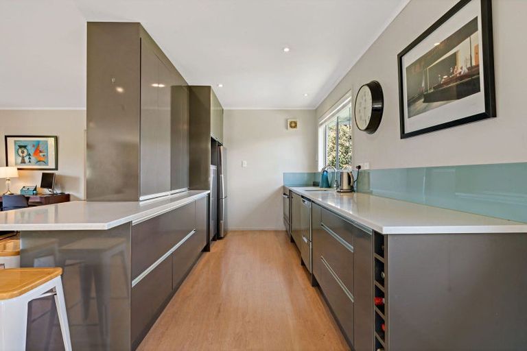 Photo of property in 8 Carina Crescent, Torbay, Auckland, 0630