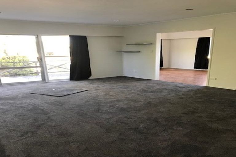 Photo of property in 23 Mirrabooka Avenue, Botany Downs, Auckland, 2010