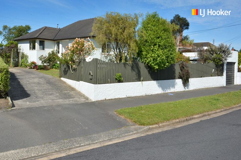 Photo of property in 33 Balmain Street, Halfway Bush, Dunedin, 9010