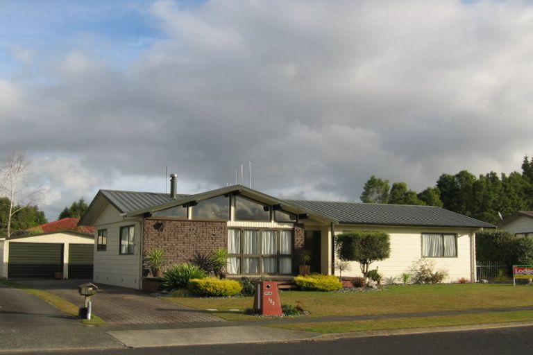Photo of property in 127 Amanda Avenue, Dinsdale, Hamilton, 3204