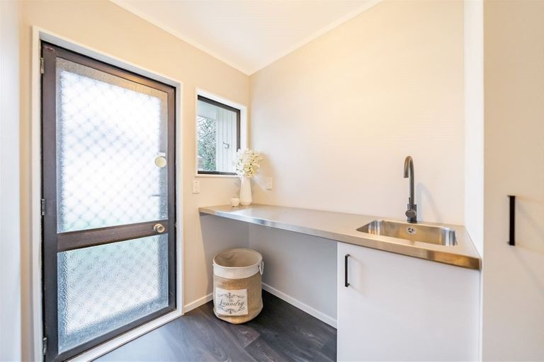 Photo of property in 1/63 Fraser Crescent, Elderslea, Upper Hutt, 5018