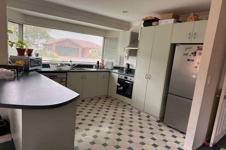 Photo of property in 68 Leighton Avenue, Waiwhetu, Lower Hutt, 5010