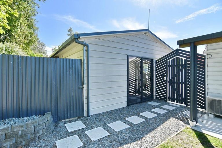 Photo of property in 5 Hegan Place, Rangiora, 7400