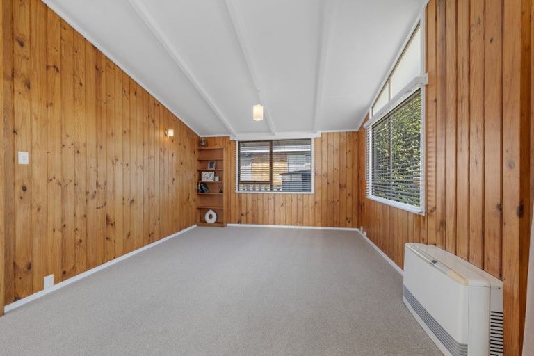 Photo of property in 14 Walsh Road, Westown, New Plymouth, 4310