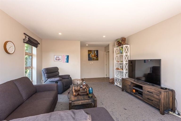 Photo of property in 37 Country Palms Drive, Halswell, Christchurch, 8025