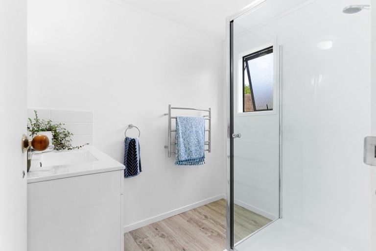 Photo of property in 2 Cullen Street, Mangawhai Heads, Mangawhai, 0505