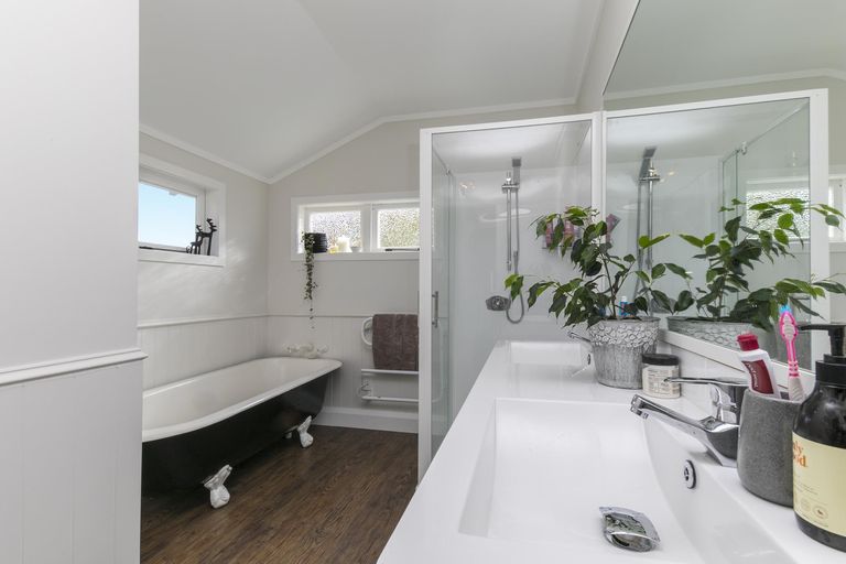 Photo of property in 557 Ridge Road, Riverhead, Albany, 0793