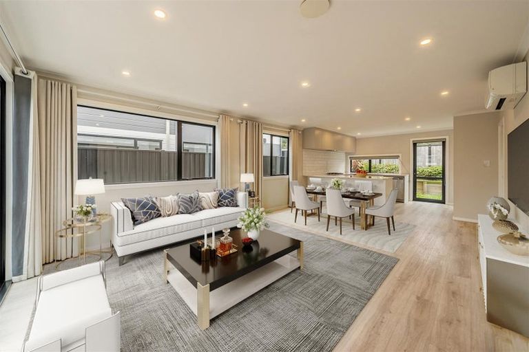 Photo of property in 8 Desert Gold Lane, Wallaceville, Upper Hutt, 5018