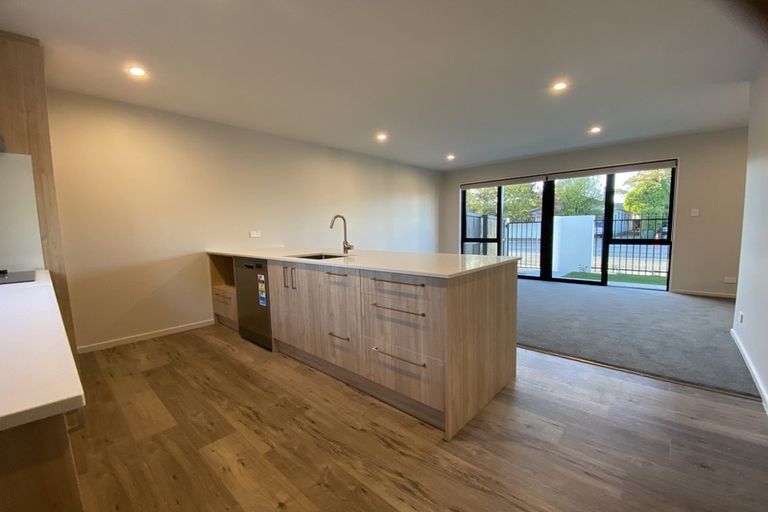 Photo of property in 3/57 Woodville Street, Edgeware, Christchurch, 8013