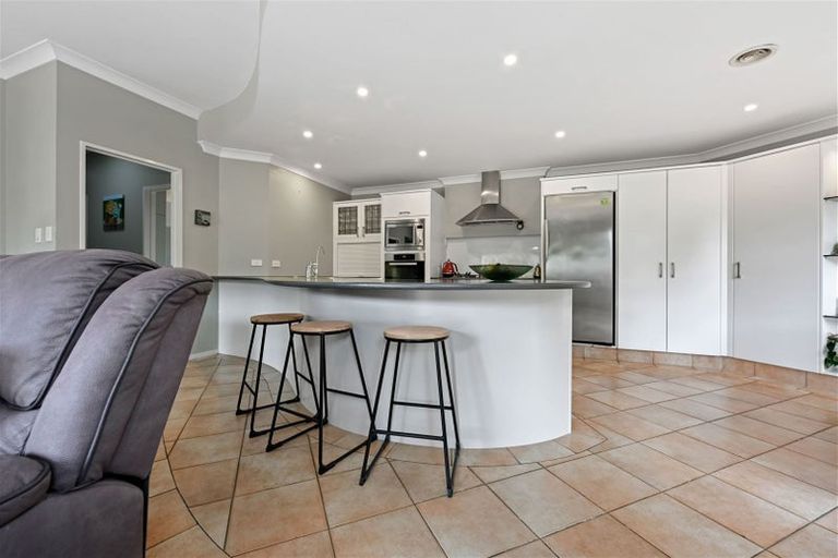 Photo of property in 17 Millthorpe Crescent, Pukete, Hamilton, 3200