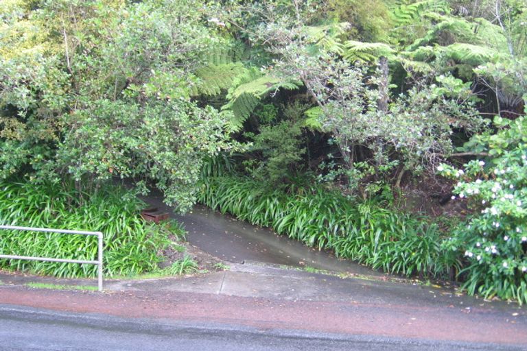Photo of property in 173 Woodlands Park Road, Titirangi, Auckland, 0604