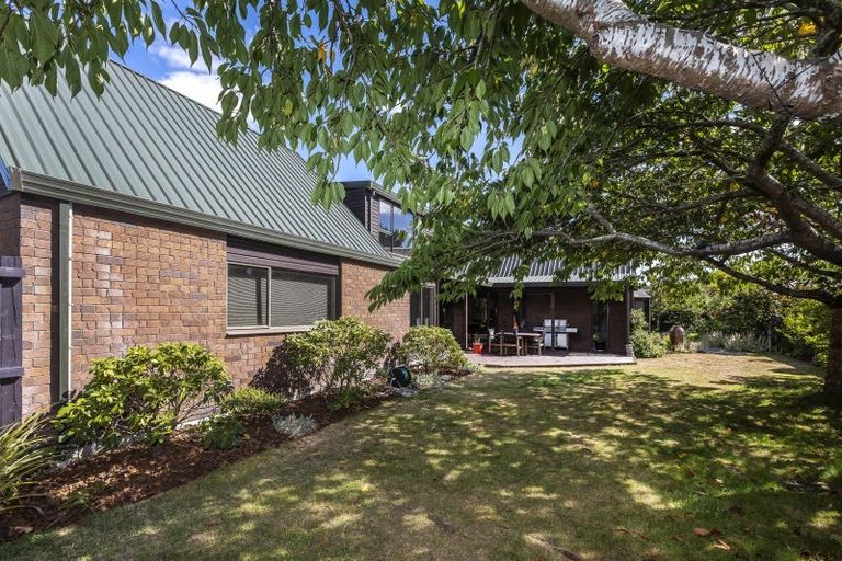 Photo of property in 271 Queenspark Drive, Parklands, Christchurch, 8083