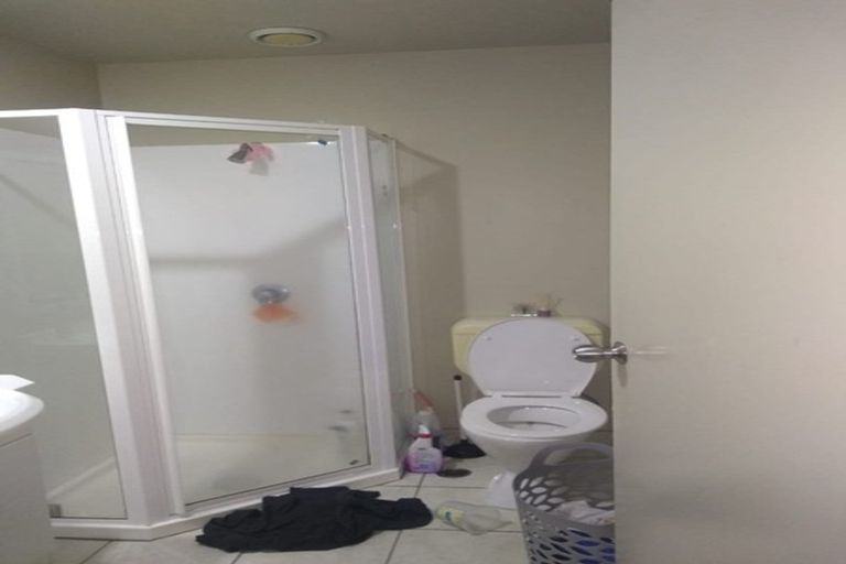 Photo of property in 5i/10 Crown Lynn Place, New Lynn, Auckland, 0600