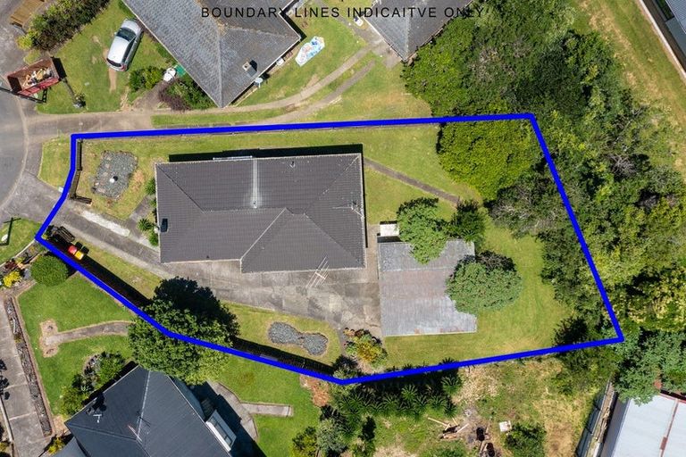 Photo of property in 9 Sutton Avenue, Mangere East, Auckland, 2024