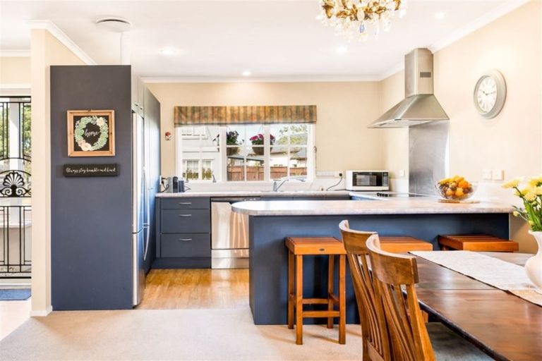 Photo of property in 93 Espalier Drive, Henderson, Auckland, 0612