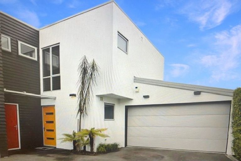 Photo of property in 34c Packe Street, Edgeware, Christchurch, 8013