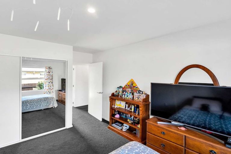 Photo of property in 11 Hubbard Street, Wigram, Christchurch, 8042