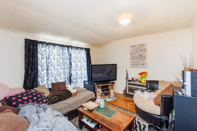 Photo of property in 62 Kaimanawa Street, Kelvin Grove, Palmerston North, 4414