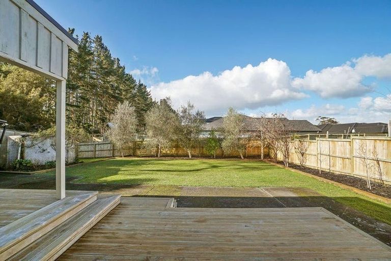 Photo of property in 72 Matua Road, Huapai, Kumeu, 0810