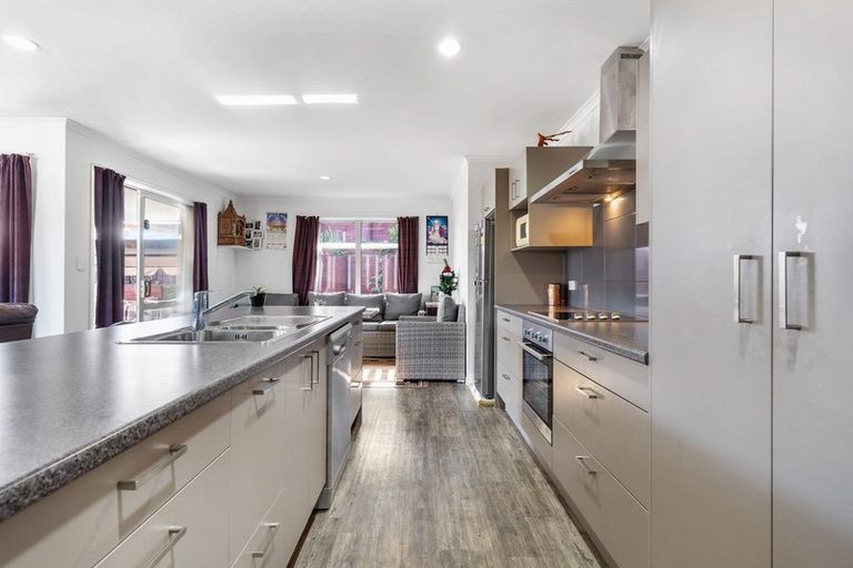 Photo of property in 6 Austen Way, Hairini, Tauranga, 3112