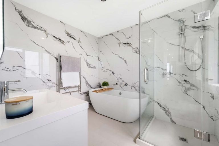 Photo of property in 33 Baumea Rise, Massey, Auckland, 0614