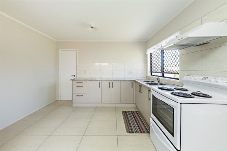 Photo of property in 3 Topaz Place, Wiri, Auckland, 2104