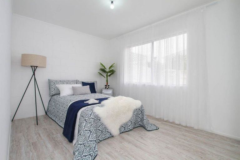 Photo of property in 1/83 Birkdale Road, Birkdale, Auckland, 0626