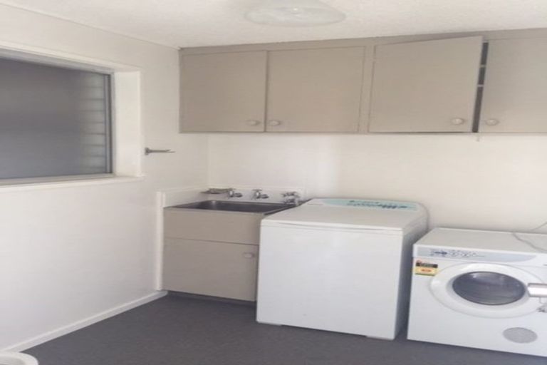 Photo of property in 4/7 Rangitane Street, Maupuia, Wellington, 6022