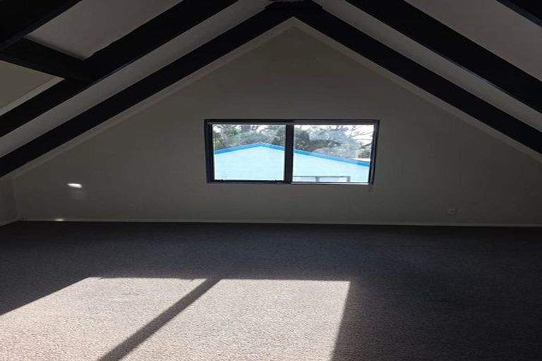 Photo of property in 20 Kerkwall Drive, Naenae, Lower Hutt, 5011