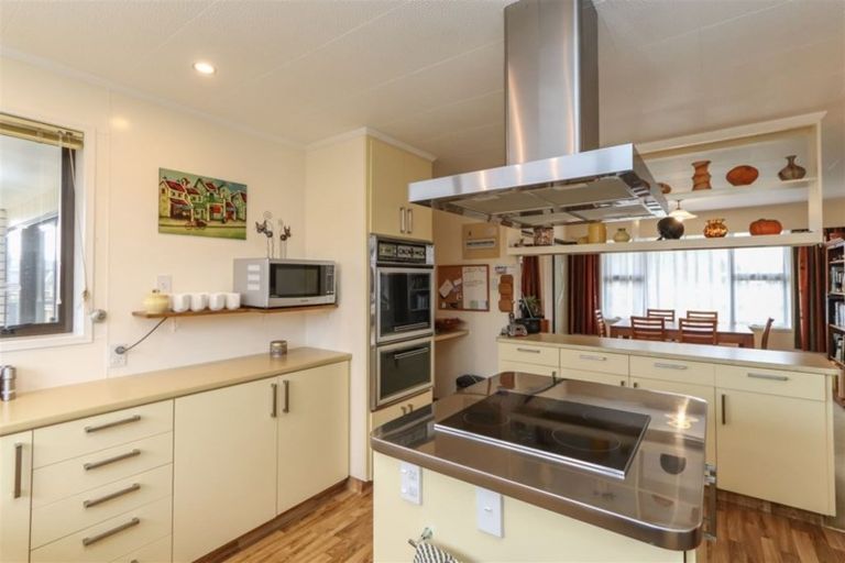 Photo of property in 4 Pokaka Place, Inglewood, 4330