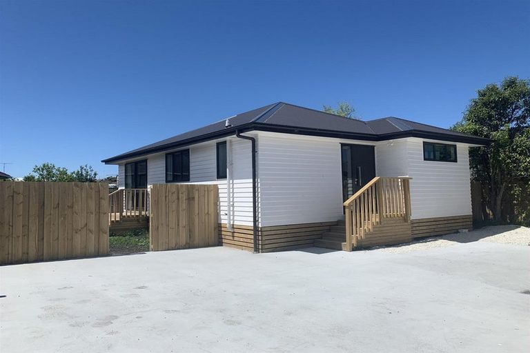 Photo of property in 395a Breezes Road, Aranui, Christchurch, 8061