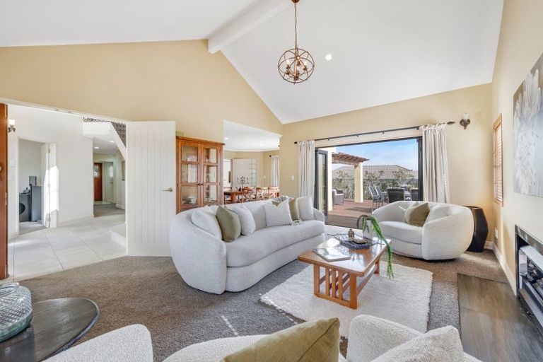 Photo of property in 49 Westerham Drive, Dannemora, Auckland, 2016