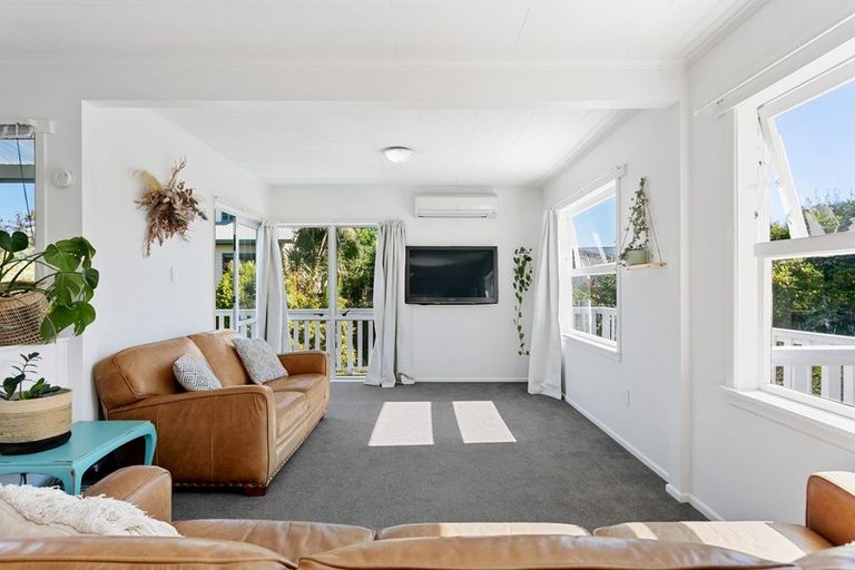 Photo of property in 21 Sunset Street, Hilltop, Taupo, 3330