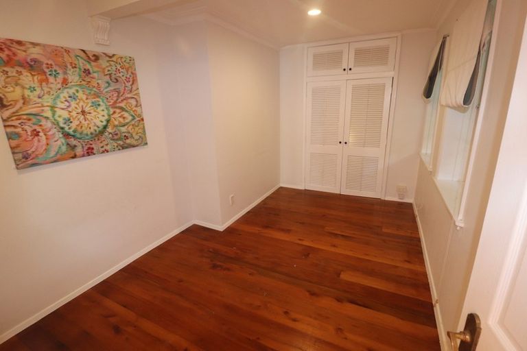 Photo of property in 4/1 Thatcher Street, Mission Bay, Auckland, 1071