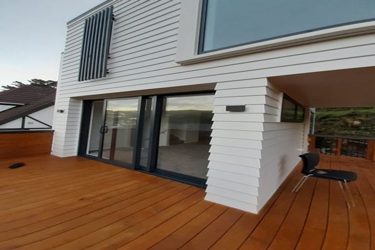 Photo of property in 31 Percy Dyett Drive, Karori, Wellington, 6012