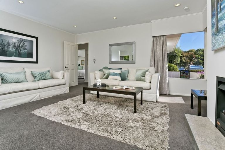 Photo of property in 2/43 Northumberland Avenue, Belmont, Auckland, 0622