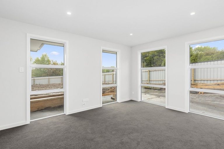 Photo of property in 2 Chatham Street, Waihola, Milton, 9073