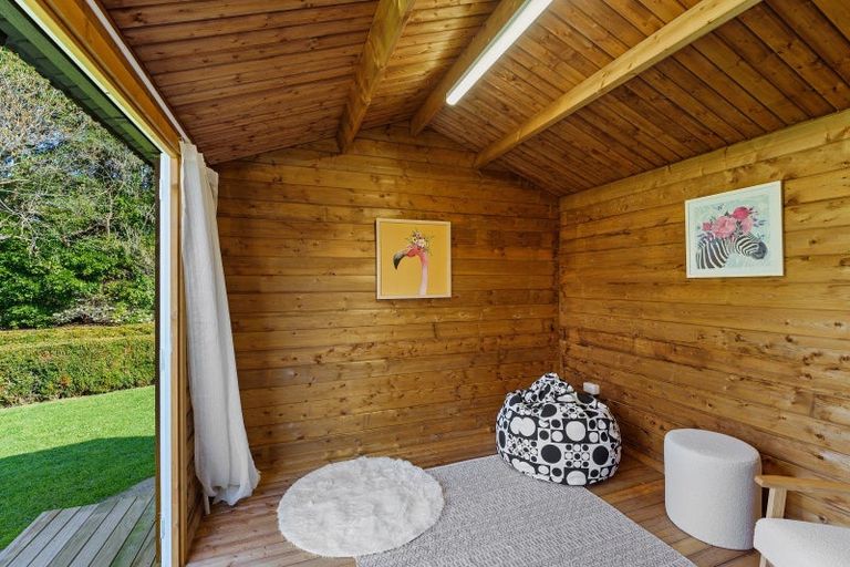 Photo of property in 15 Gleeson Road, Manakau, Levin, 5573