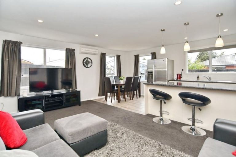 Photo of property in 1/65 Kuaka Crescent, Bromley, Christchurch, 8062