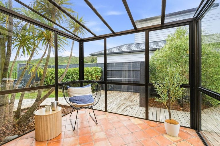 Photo of property in 49 Satara Crescent, Khandallah, Wellington, 6035