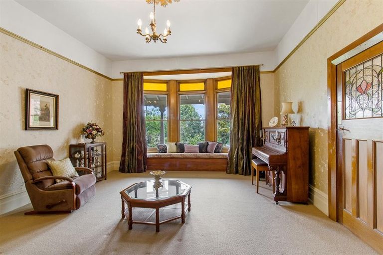 Photo of property in 90 Shearman Street, Waimate, 7924