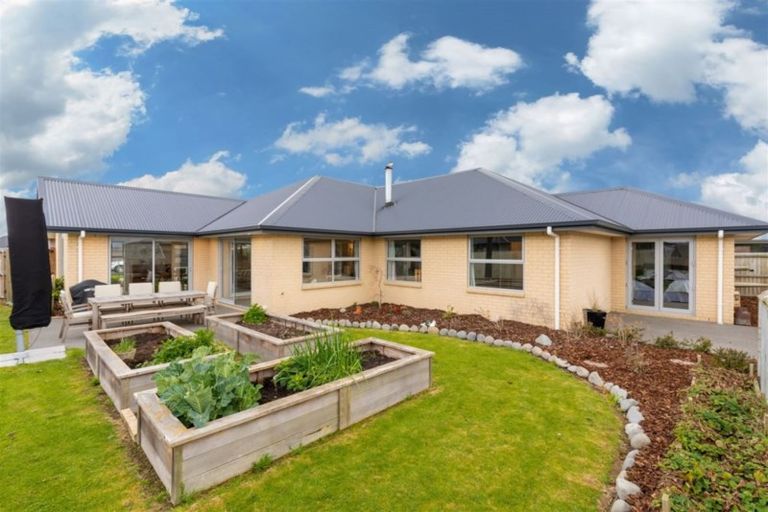 Photo of property in 6 Bradbury Avenue, Rolleston, 7614