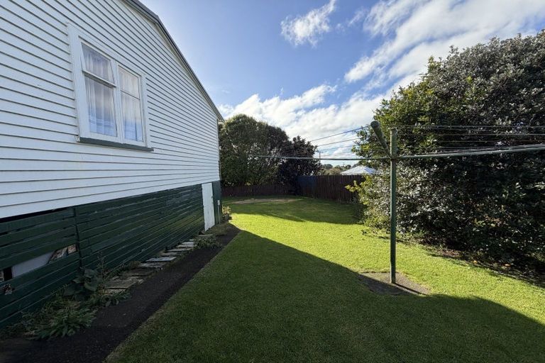 Photo of property in 5 Raleigh Street, Vogeltown, New Plymouth, 4310