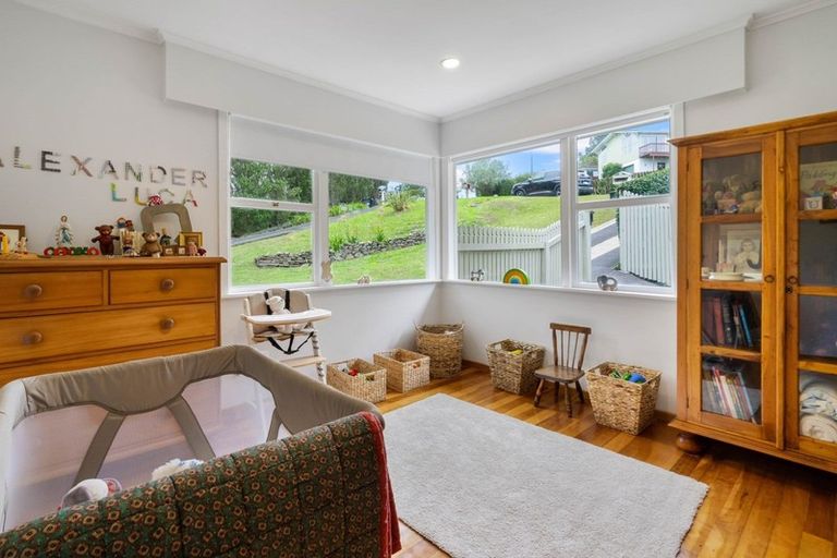Photo of property in 1/15 Pemberton Avenue, Bayview, Auckland, 0629