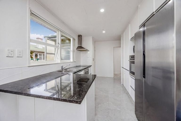 Photo of property in 94b Walmsley Road, Favona, Auckland, 2024