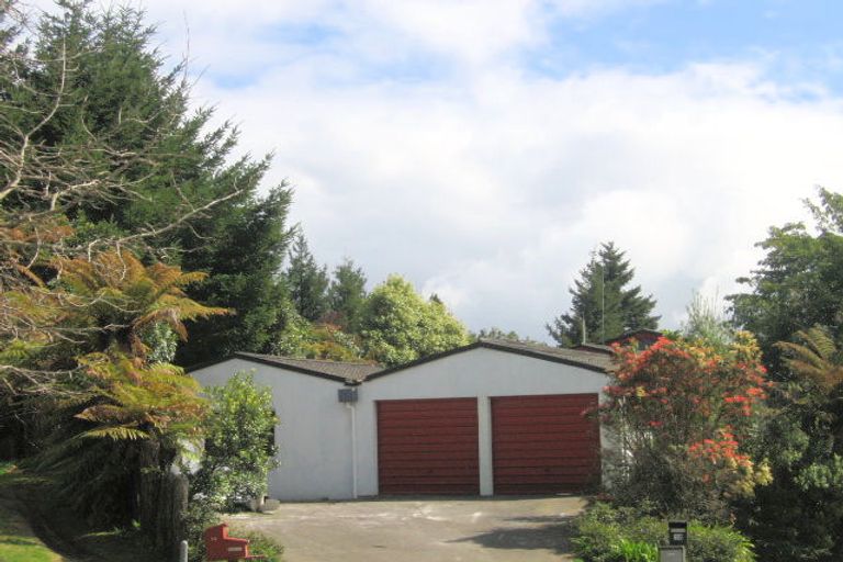 Photo of property in 10 Haratua Place, Springfield, Rotorua, 3015