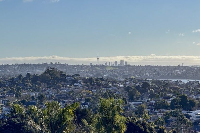 Photo of property in 24 Gills Road, Bucklands Beach, Auckland, 2014
