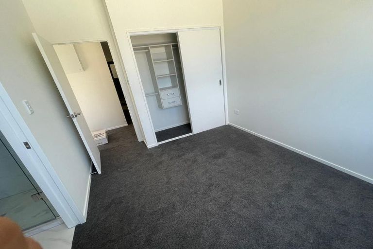 Photo of property in 18a Crestview Rise, Papakura, 2110